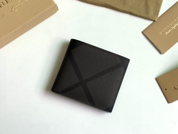 バーバリー財布全体デザイン